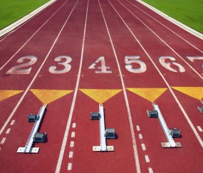 开云体育在线-年度焦点之战之夜，伊布关键战不手软，传奇在刀锋上起舞