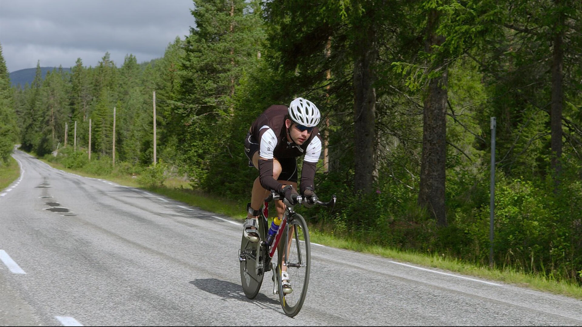 F1新赛季揭幕战焦点战，赛道上的加纳硬仗，勒克莱尔如何取胜法国？